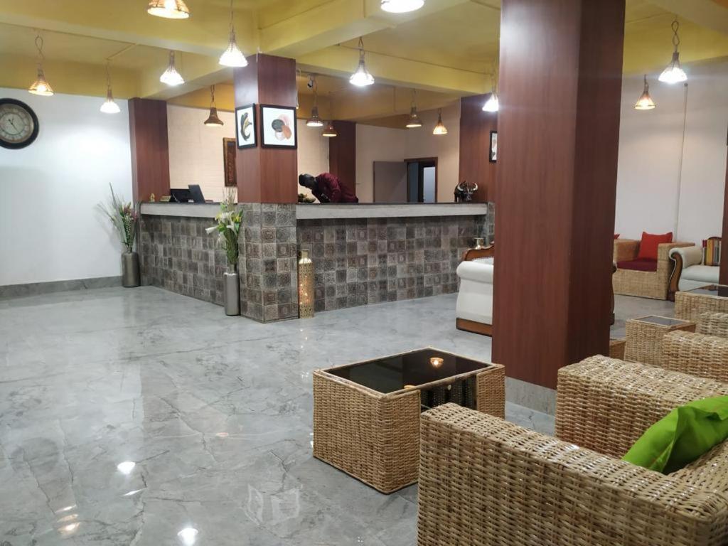 Hotel Diliphu Bomdila Екстер'єр фото