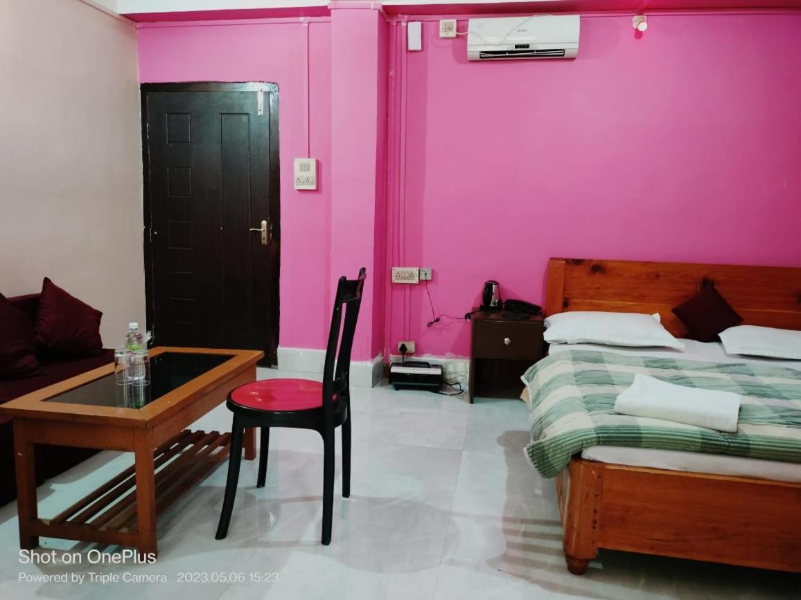 Hotel Diliphu Bomdila Екстер'єр фото
